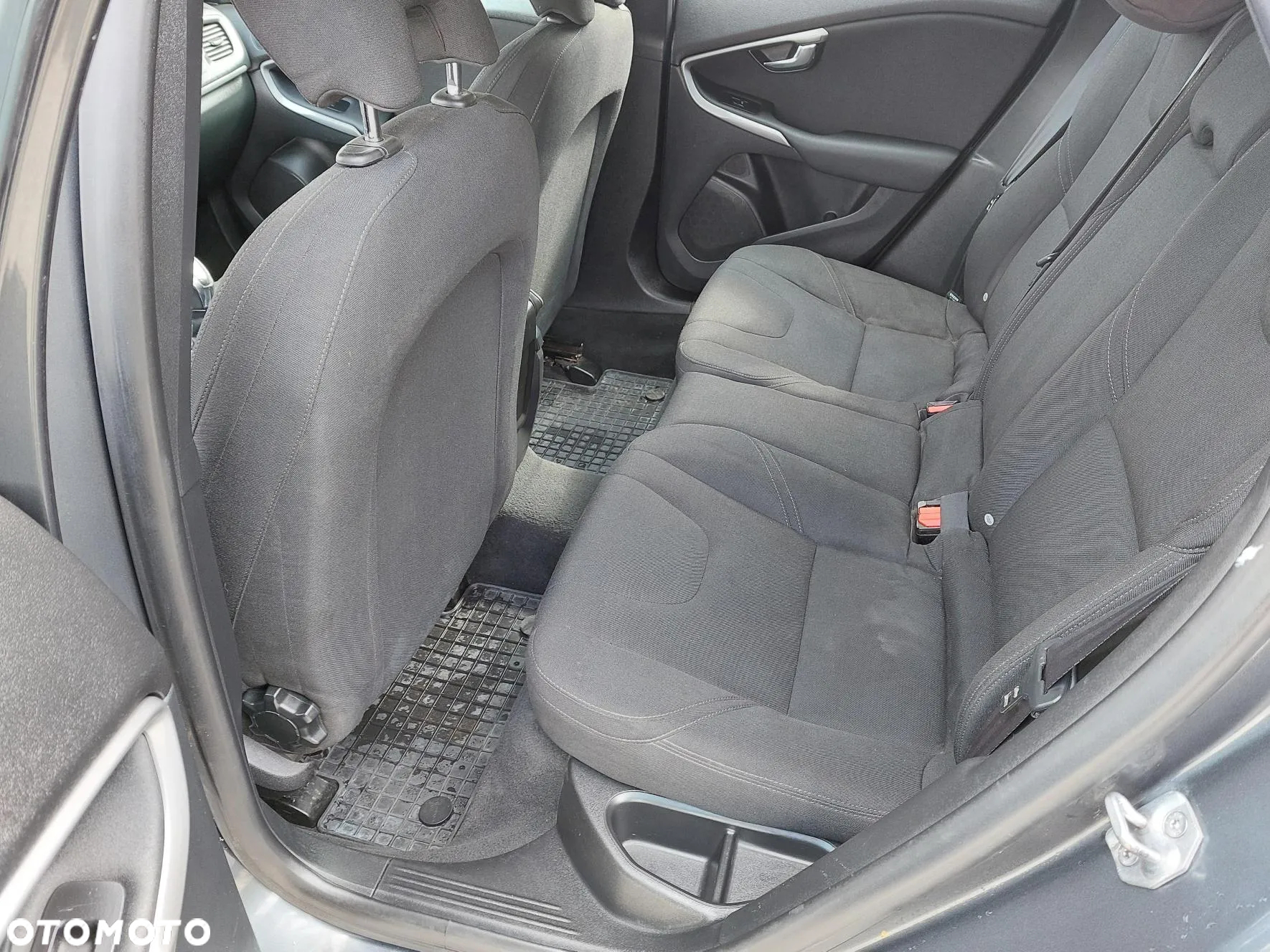 Volvo V40 - 12