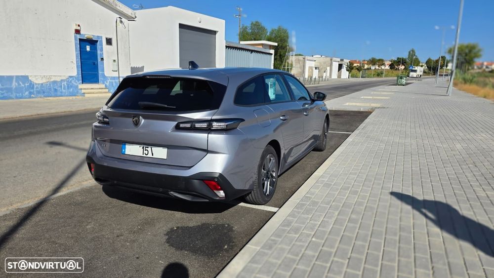Peugeot 308 SW 1.5 BlueHDi Active Pack EAT8 — fotografia 9