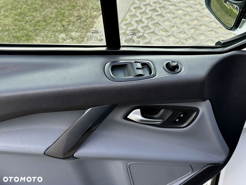Ford Transit Custom - 23