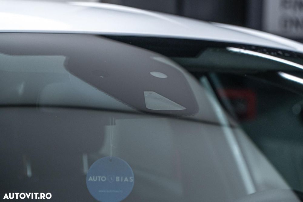 Ford Fiesta 1.1 Trend Connected - 28