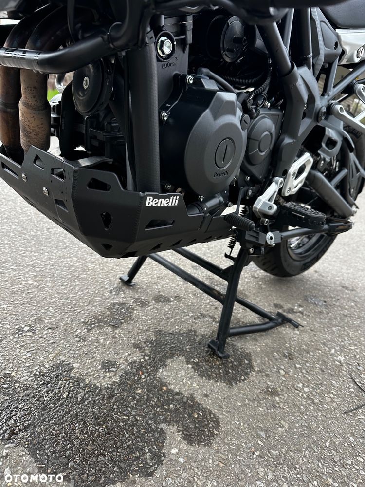 Benelli TRK 502X - 11