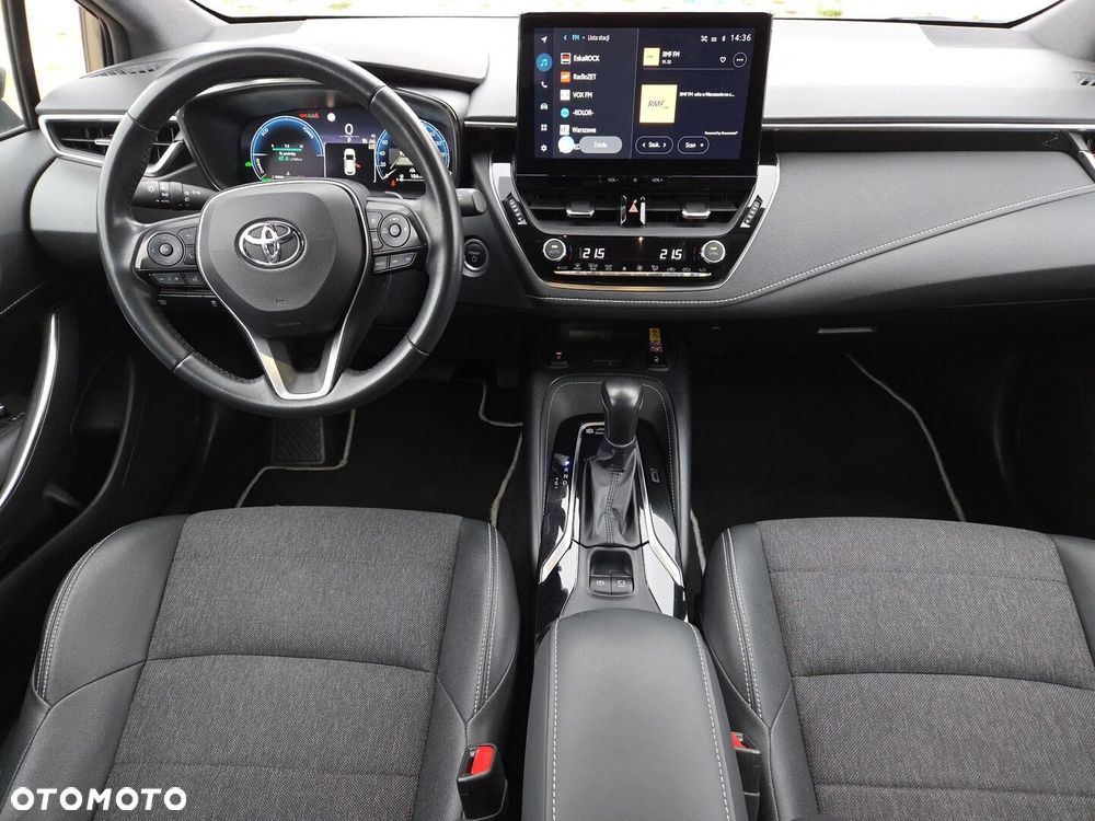Toyota Corolla - 12