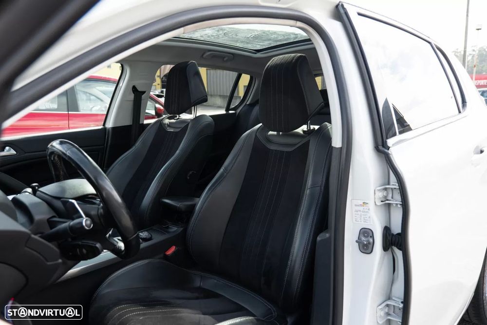 Peugeot 308 - 15