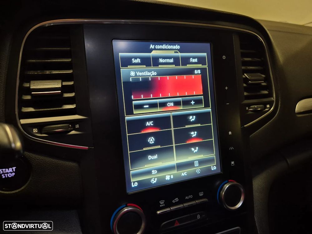 Renault Mégane Sport Tourer ENERGY dCi 110 EDC BOSE EDITION - 23