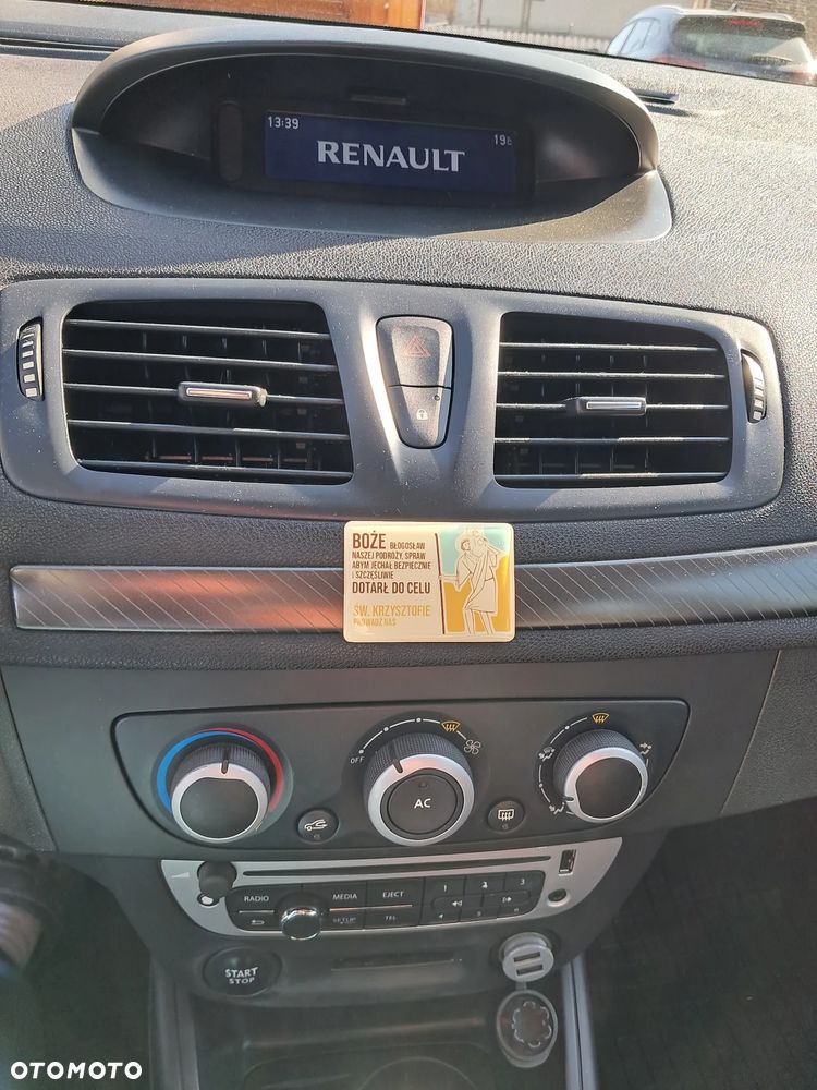 Renault Megane 1.5 dCi Authentique - 8
