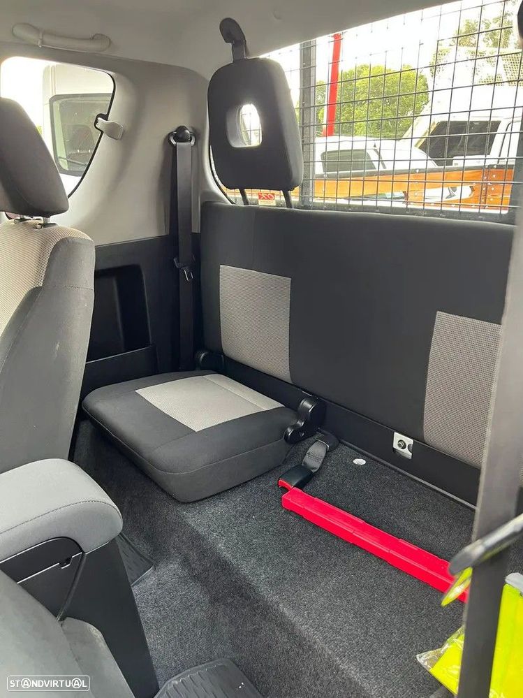 Mitsubishi L200 2.5 DI-D Club Invite AC 3L 4WD - 7