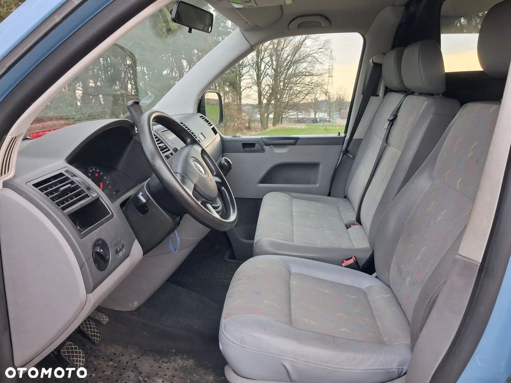 Volkswagen TRANSPORTER T5 - 12