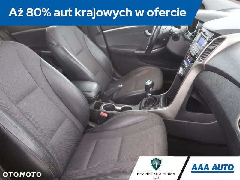Hyundai i30 - 11
