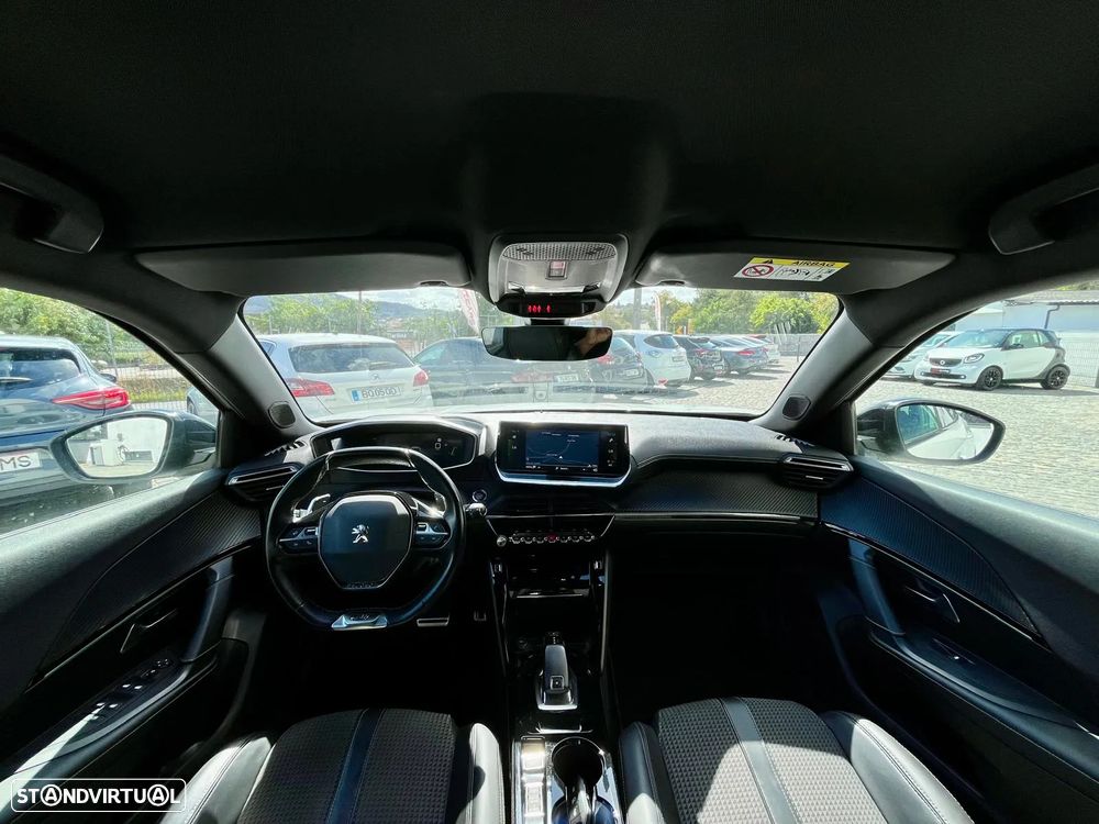 Peugeot 2008 1.2 PureTech GT Line EAT8 - 16