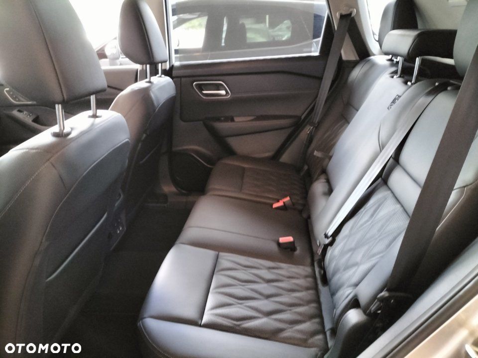 Nissan X-Trail - 8