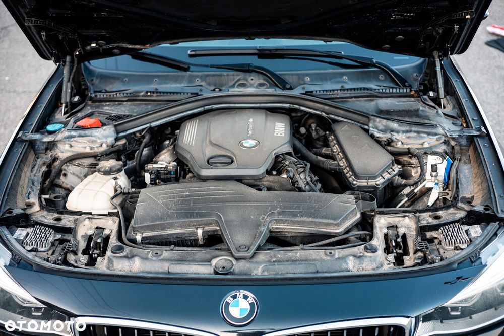 BMW Seria 3 325d M Sport - 14