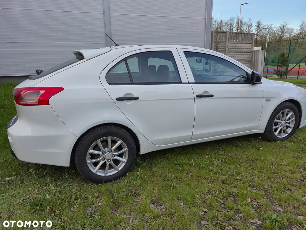 Mitsubishi Lancer Sportback 1.6 ClearTec - 5