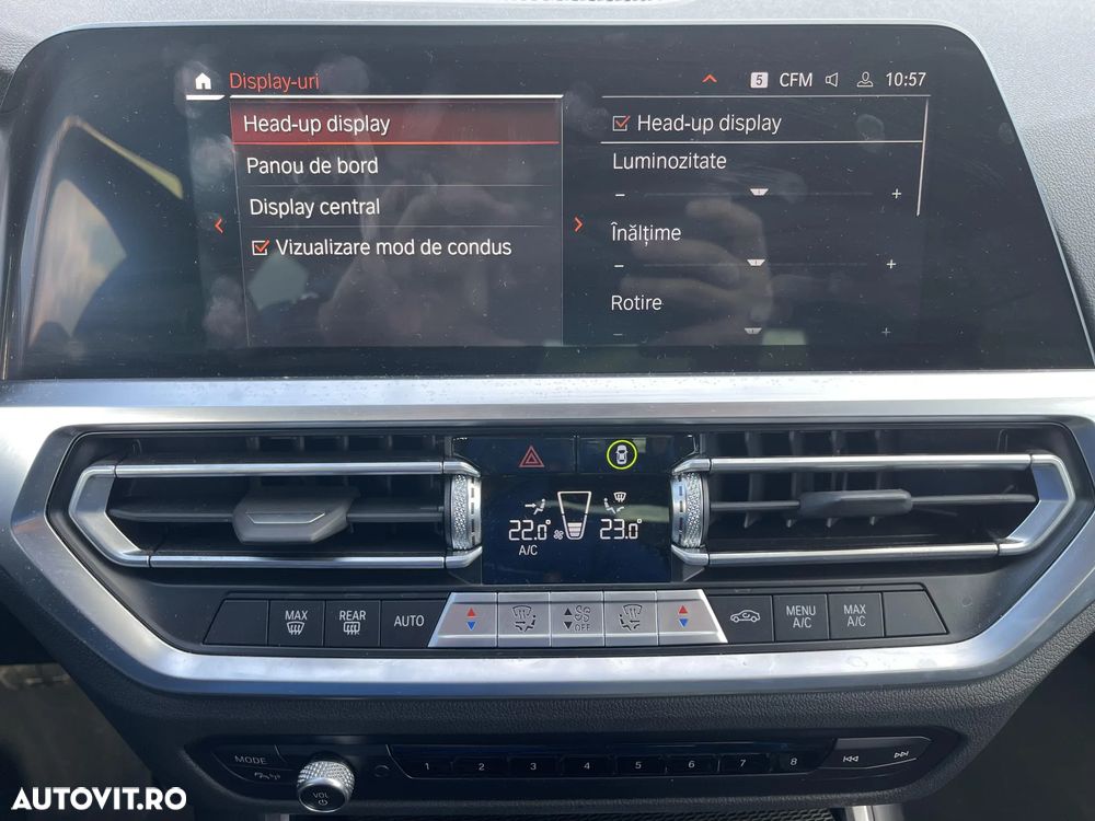 BMW Seria 3 318i Aut. M Sport - 31