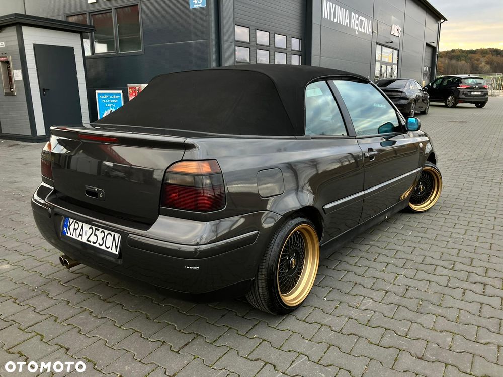 Volkswagen Golf 1.6 Trendline - 22