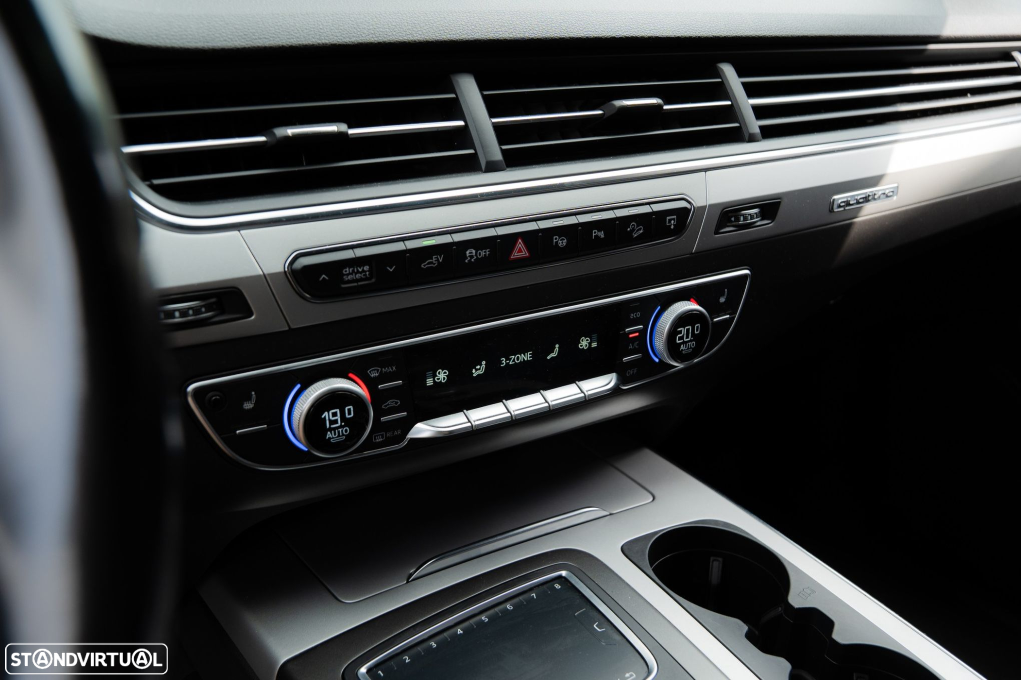 Audi Q7 3.0 TDI E-tron quattro Tiptronic - 25
