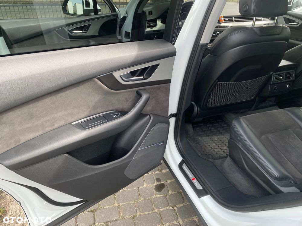 Audi Q7 - 26