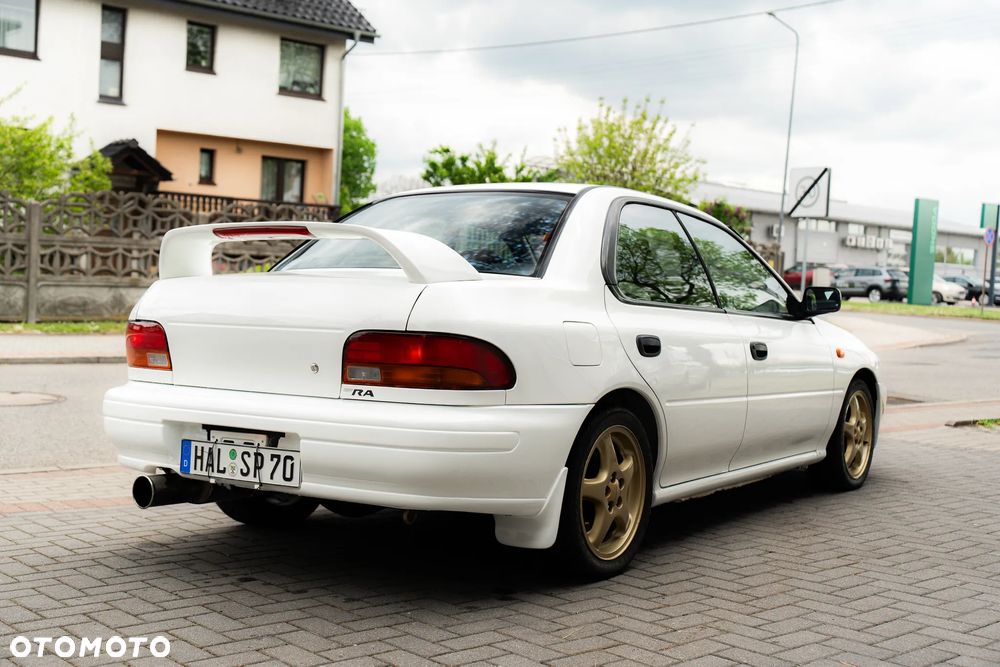 Subaru Impreza 2.0 GT - 6