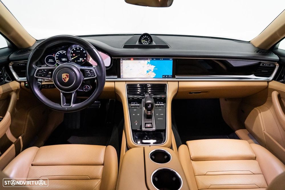Porsche Panamera Sport Turismo 4 E-Hybrid — photo 5