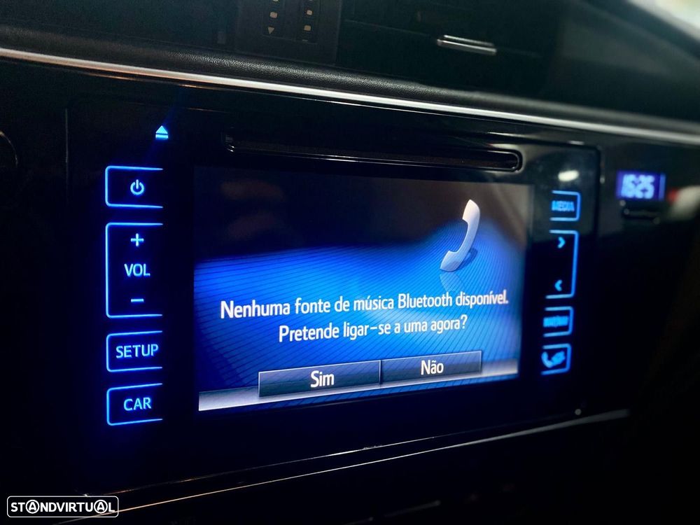 Toyota Auris 1.6 D-4D Exclusive - 21