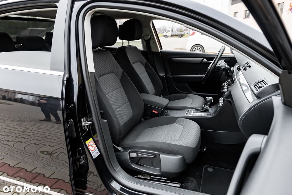Volkswagen Passat - 29