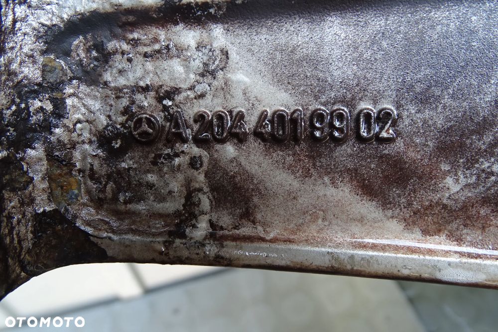 Mercedes C Klasa W204 Felgi z oponami 8,5Jx18, 8Jx18 ET50 ET54 A2044019802 A2044019902 - 9