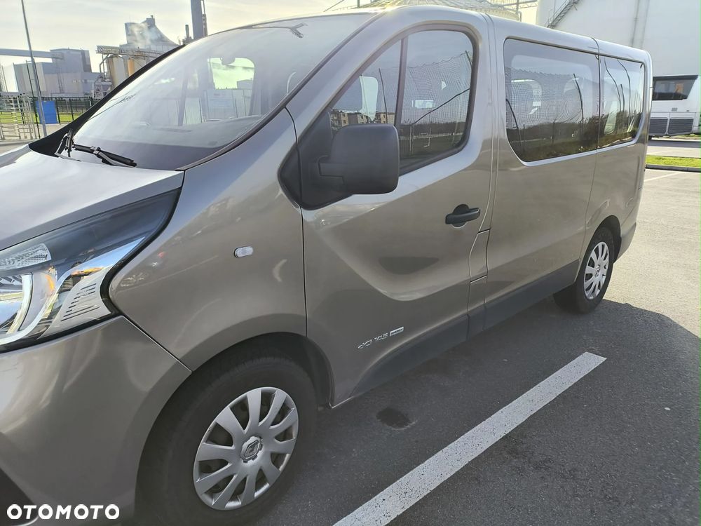 Renault Trafic - 2