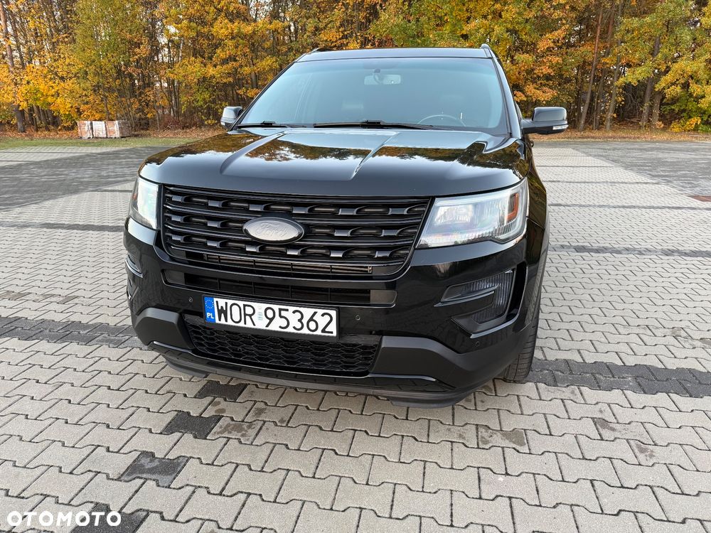 Ford Explorer - 16