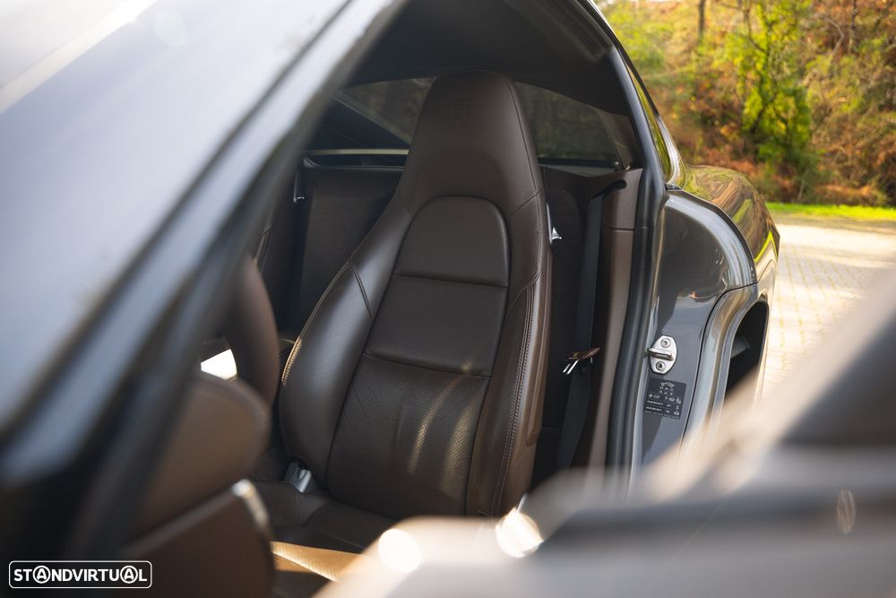 Porsche 718 Cayman - 14