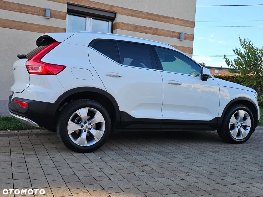 Volvo XC 40 D3 SCR Momentum - 8