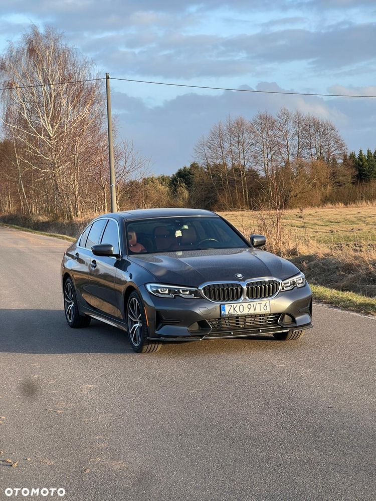 BMW Seria 3 330i xDrive M Sport - 2