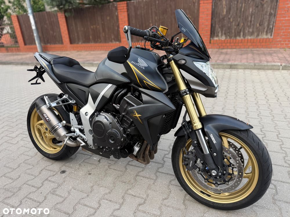 Honda CB - 1