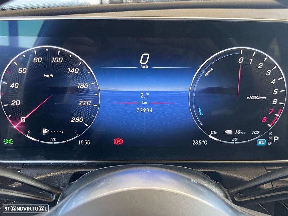 Mercedes-Benz C 300 e Avantgarde - 21