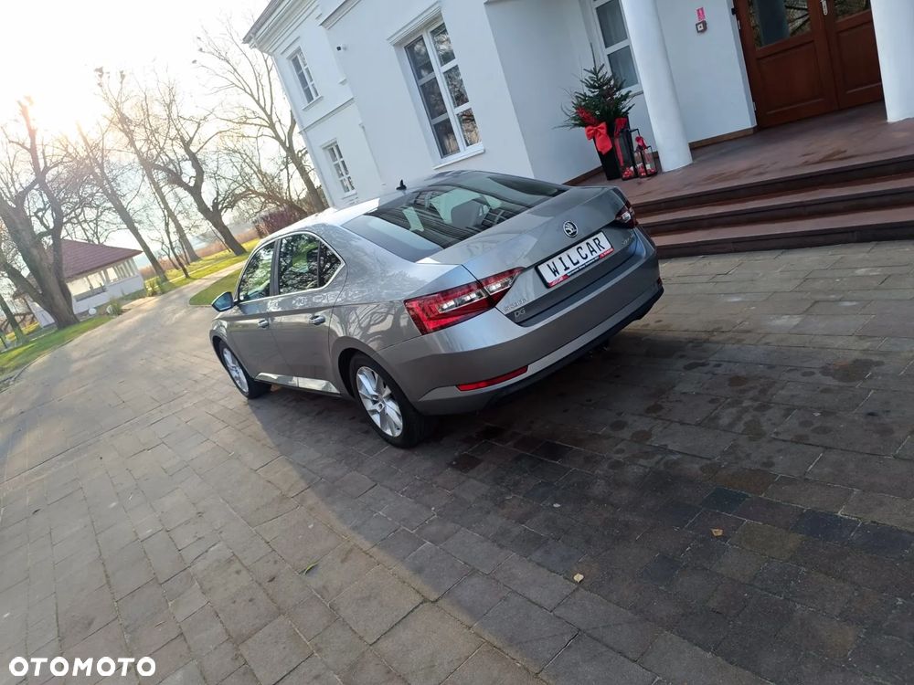 Skoda Superb 1.4 TSI ACT DSG Ambition - 18