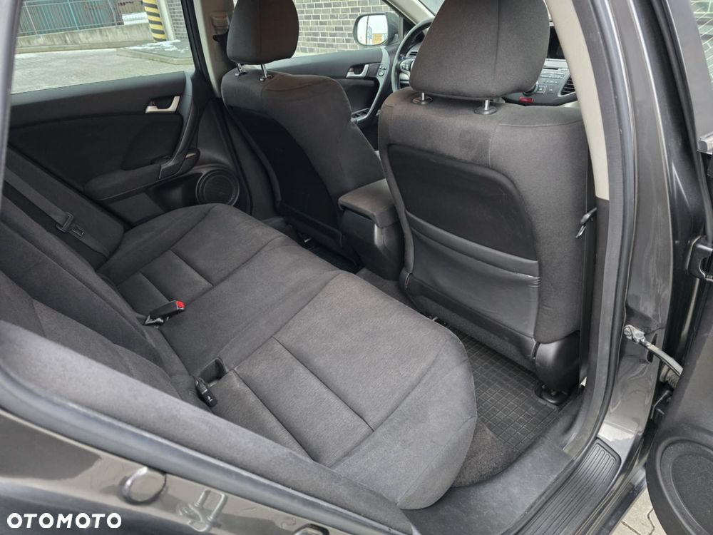 Honda Accord 2.0 Executive - 22