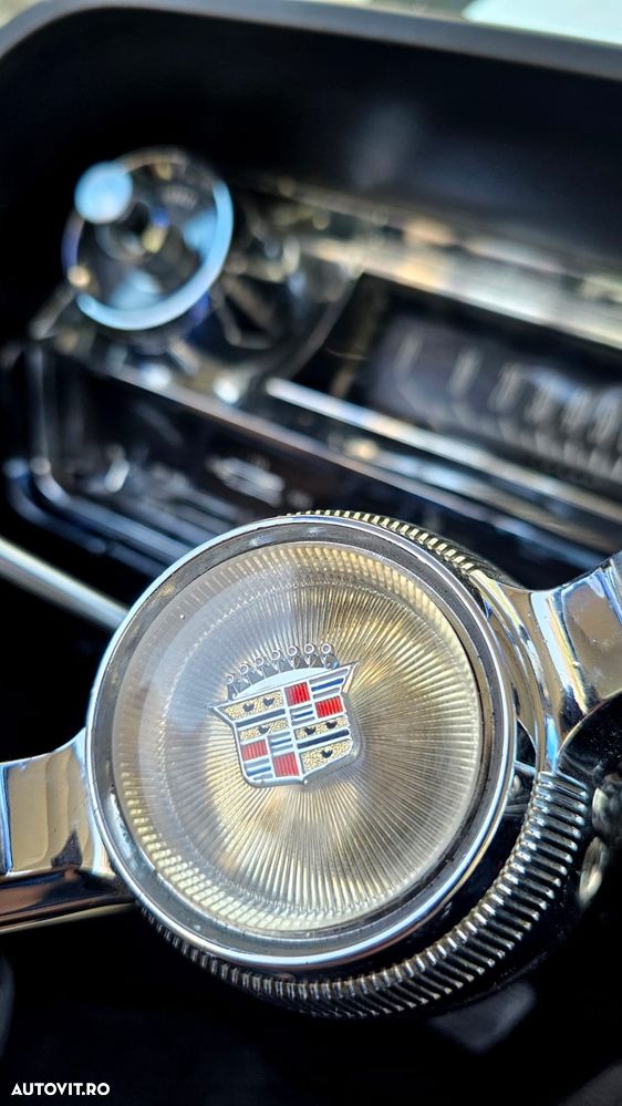 Cadillac Deville - 6