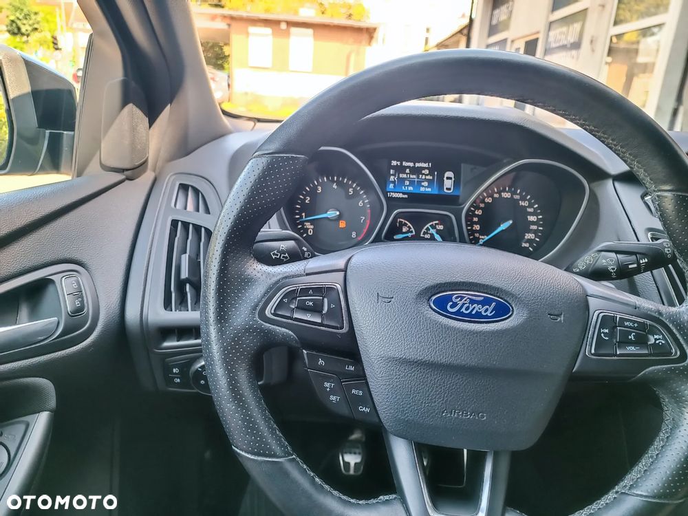 Ford Focus 1.5 EcoBoost STart-Stopp-System ST-LINE - 18