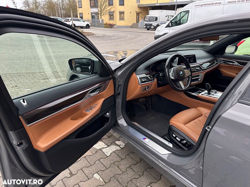 BMW Seria 7 730d xDrive MHEV - 4