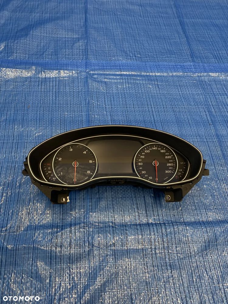 LICZNIK LICZNIKI ZEGARY PRĘDKOŚCIOMIERZ EUROPA AUDI A6C7 3.0TDI AUTOMAT 4G8920932D 0263672155 - 1