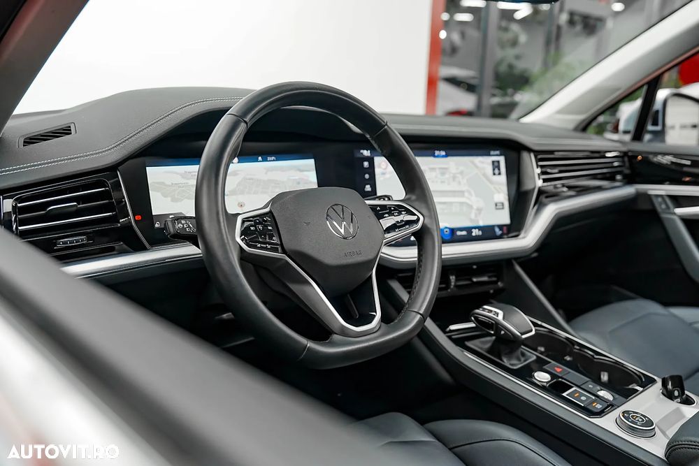 Volkswagen Touareg 3.0 V6 e-Hybrid 4Motion Aut. Elegance - 22