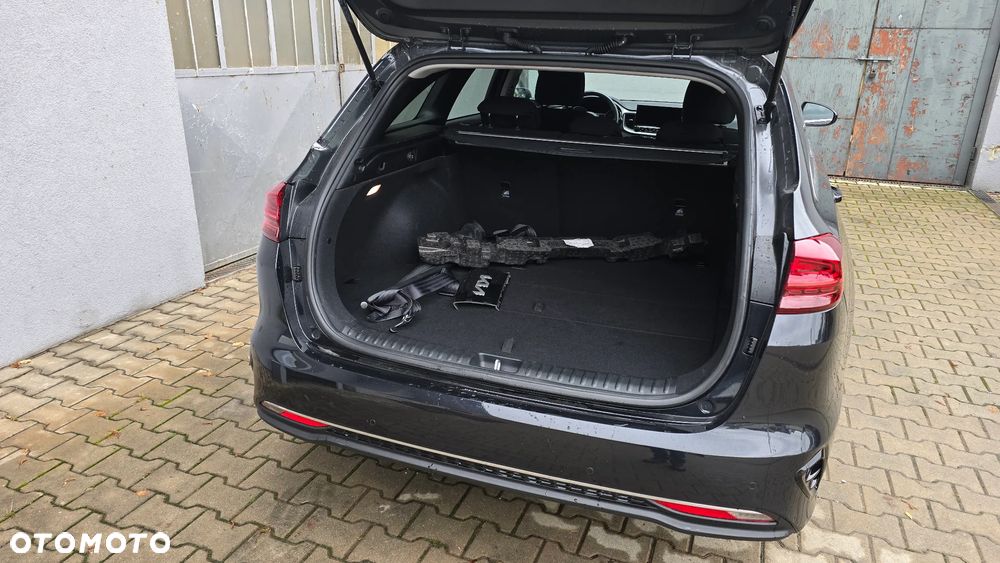 Kia Ceed 1.0 T-GDI 100 OPF Attract - 16