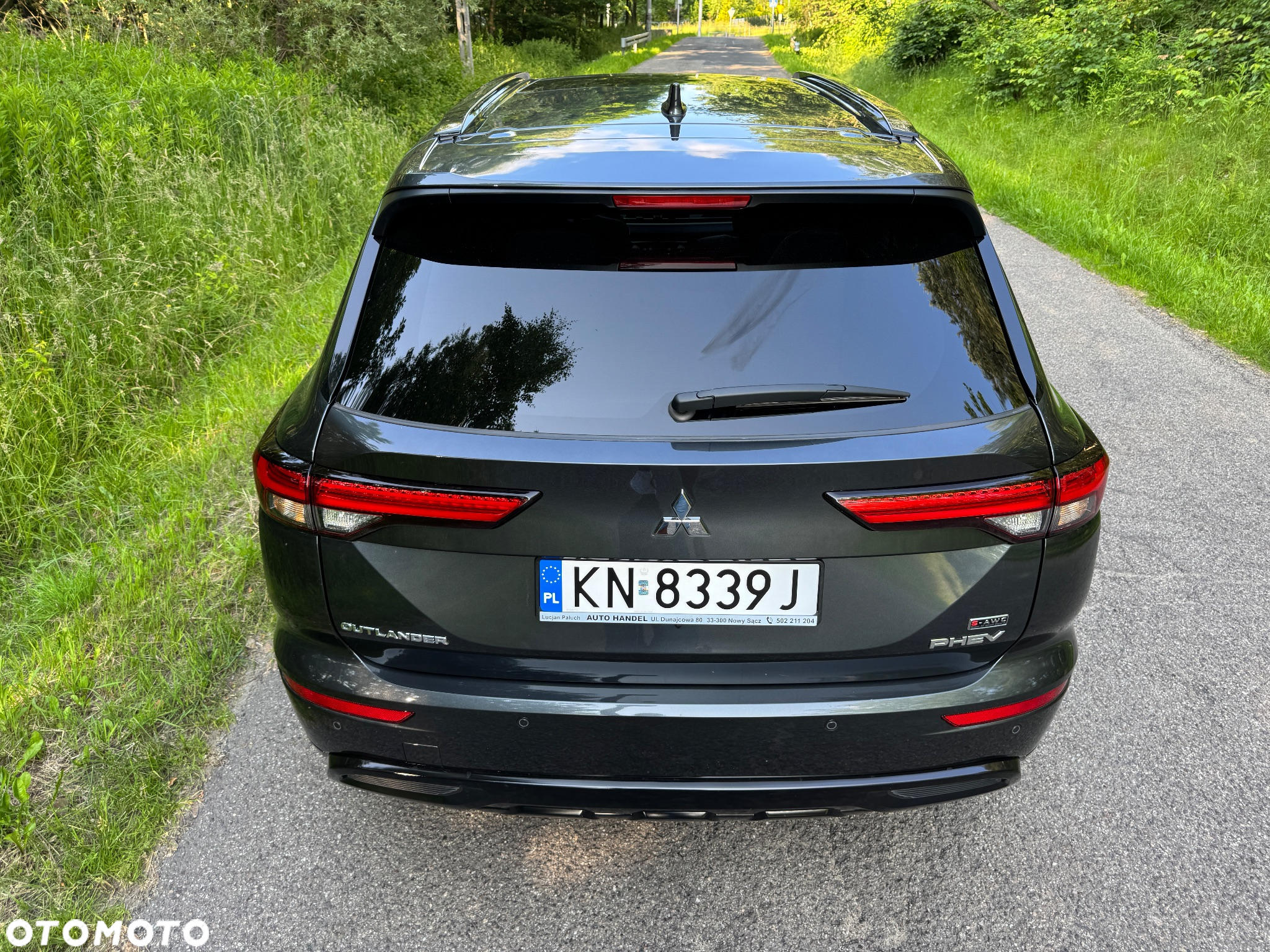 Mitsubishi Outlander 2.4 4WD Plug-In Hybrid - 10