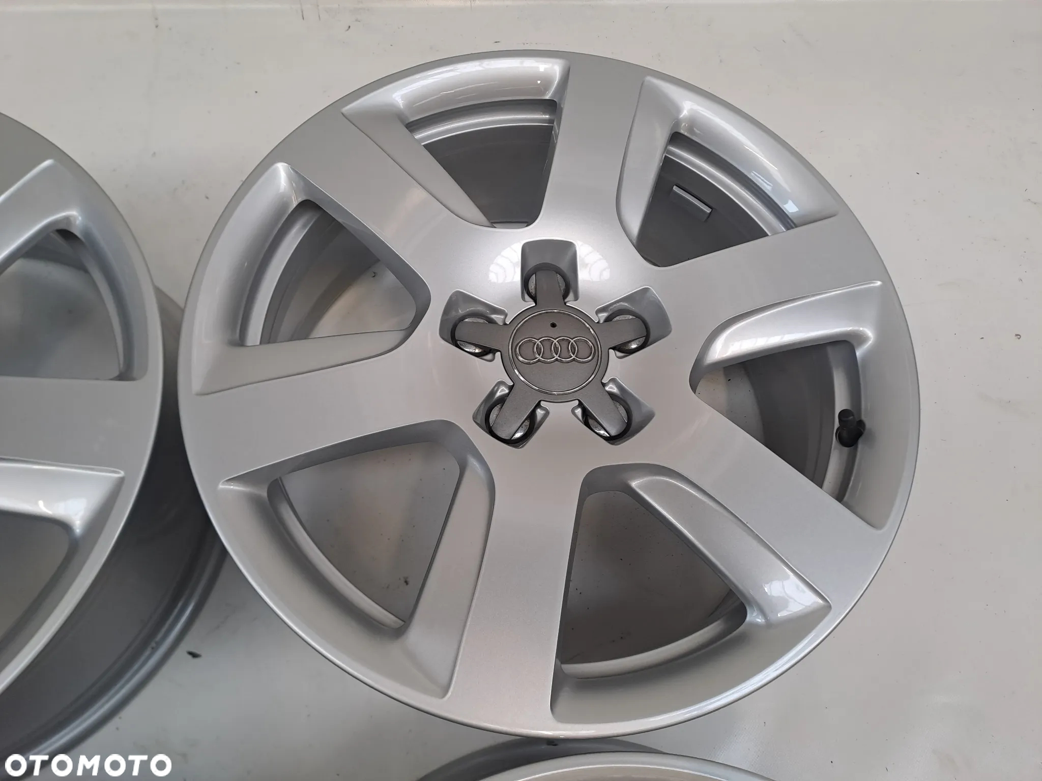 FELGI 5x112 7Jx17 CALI ET25 4G8601025H AUDI A6C7 VW Seat Skoda DEMO Komplet - 4