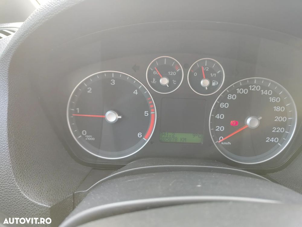 Ford C-Max - 13
