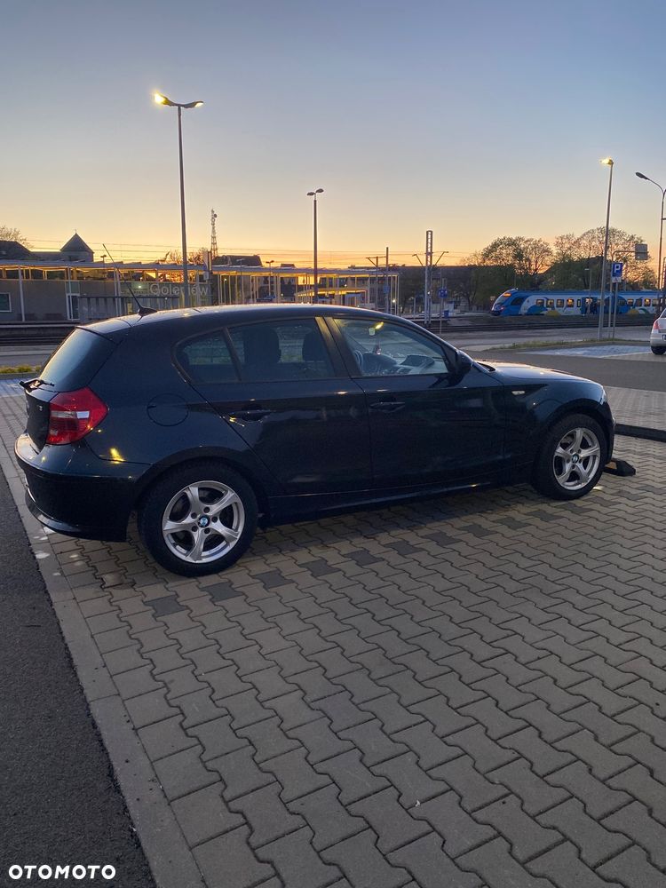 BMW Seria 1 118d DPF - 5