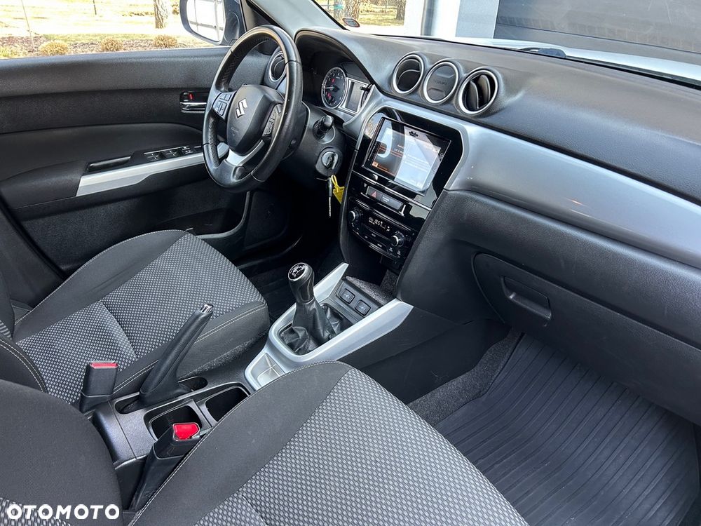 Suzuki Vitara 1.6 (4x2) Comfort+ - 23