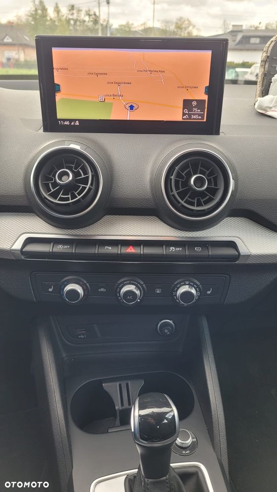 Audi Q2 35 TFSI S tronic design - 16