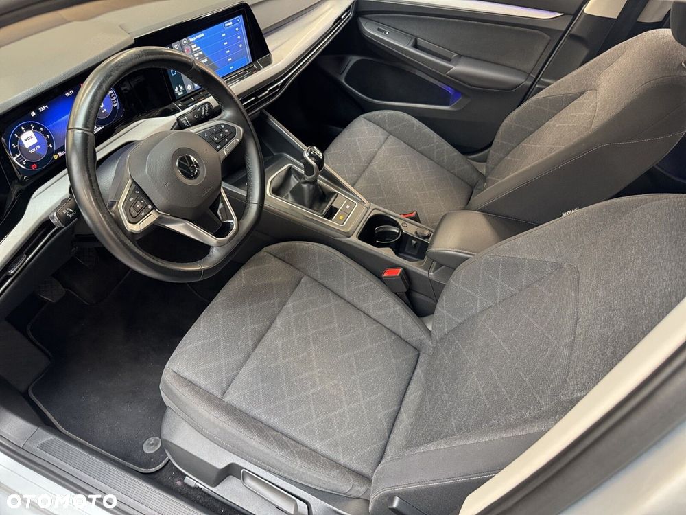 Volkswagen Golf Variant - 11