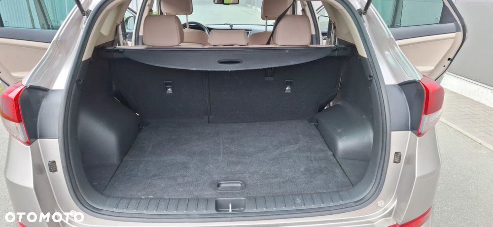 Hyundai Tucson 1.6 GDI BlueDrive Comfort 2WD - 28