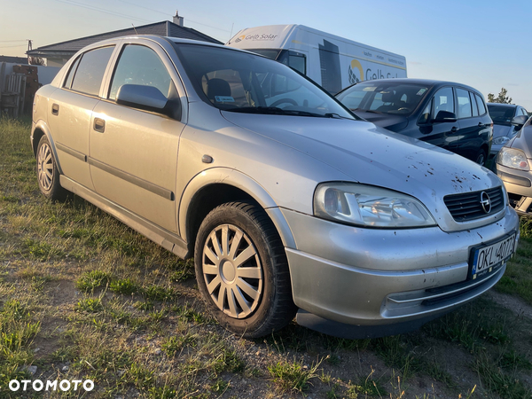Opel Astra II 1.4 Club