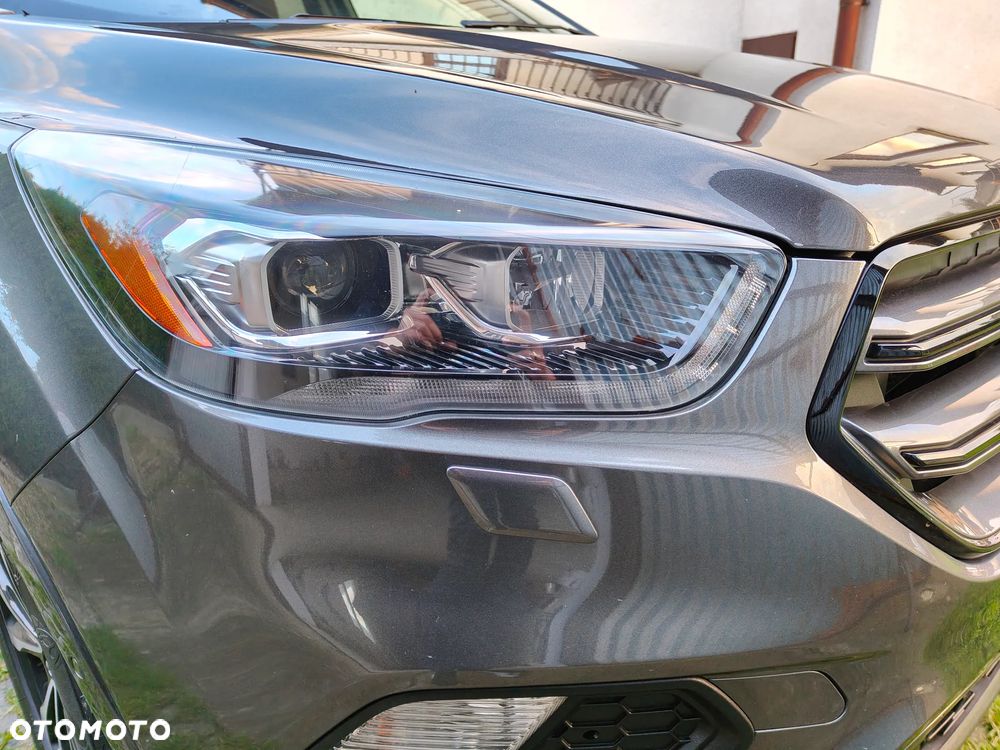 Ford Kuga 1.5 TDCi FWD ST-Line - 28